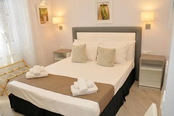 Гостевой дом Migdal Luxury Porta Portese 4*