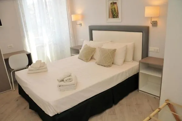 Migdal Luxury Porta Portese Гостевой дом 4*